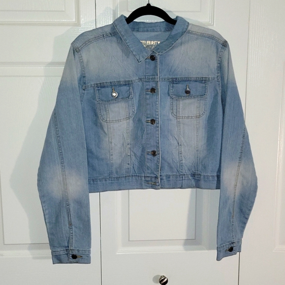 Celebrity Pink Jeans jacket with lightwash size XL